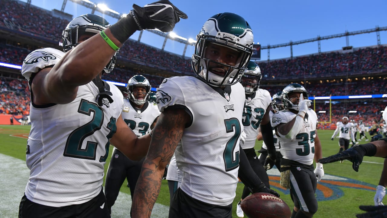 Slay's scoop-and-score leads Eagles past Broncos 30-13