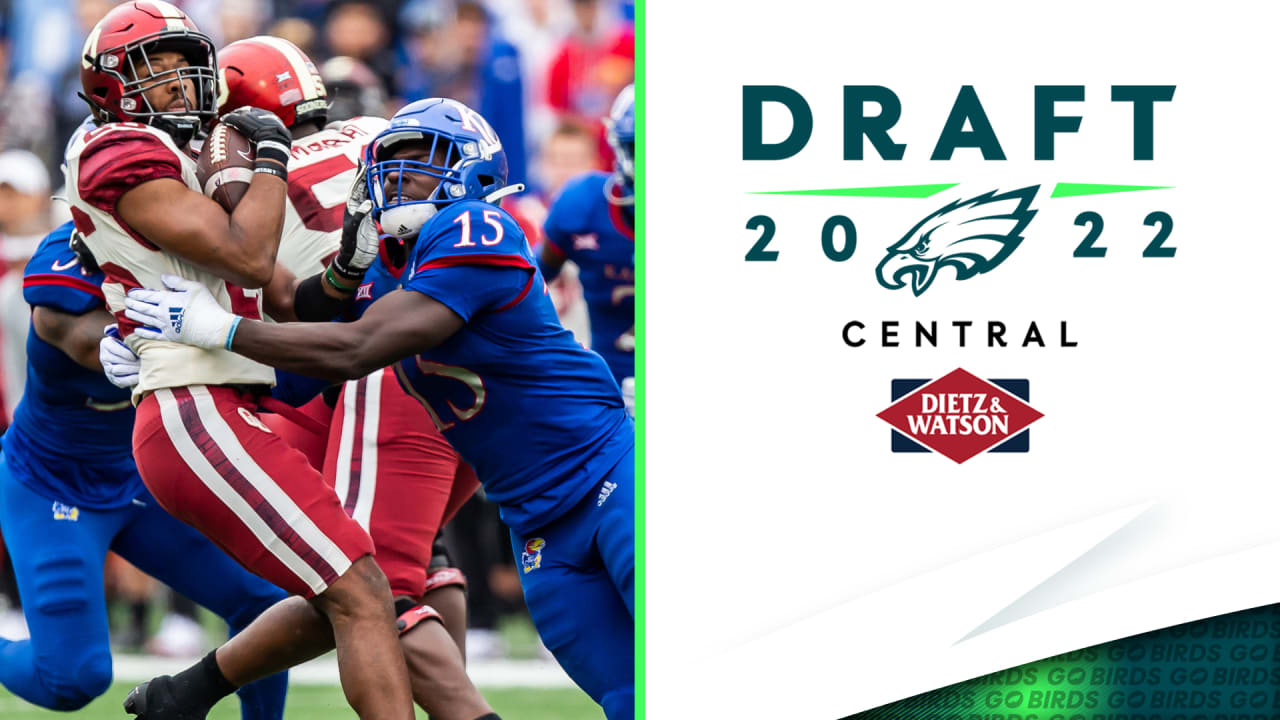 Eagles draft LB Kyron Johnson with the No. 181 overall pick