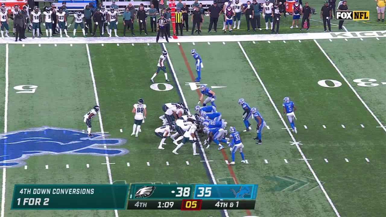 Highlight Jalen Hurts rides the pile for gamewinning first down