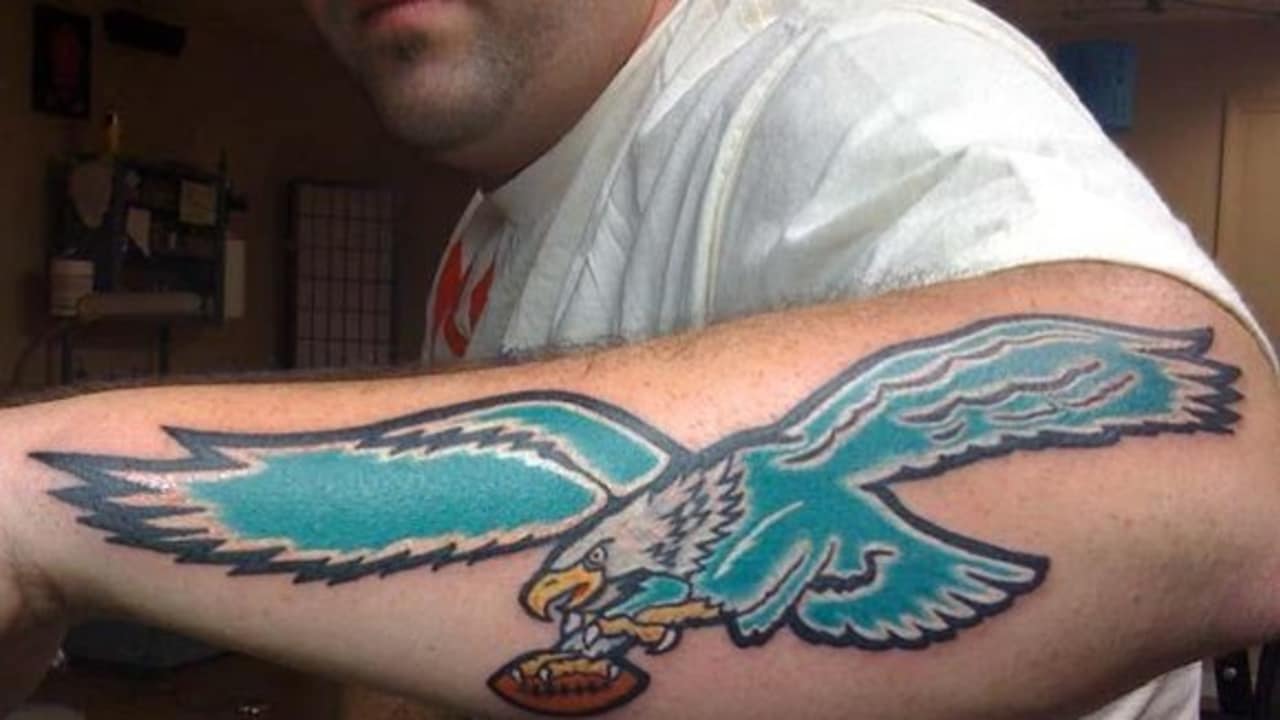 Retro Philadelphia Eagles Logo  Philadelphia eagles tattoo