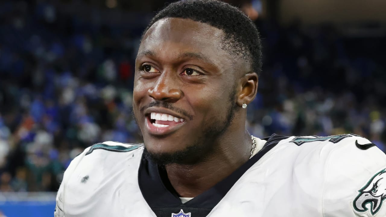 AJ Brown has great day for Eagles