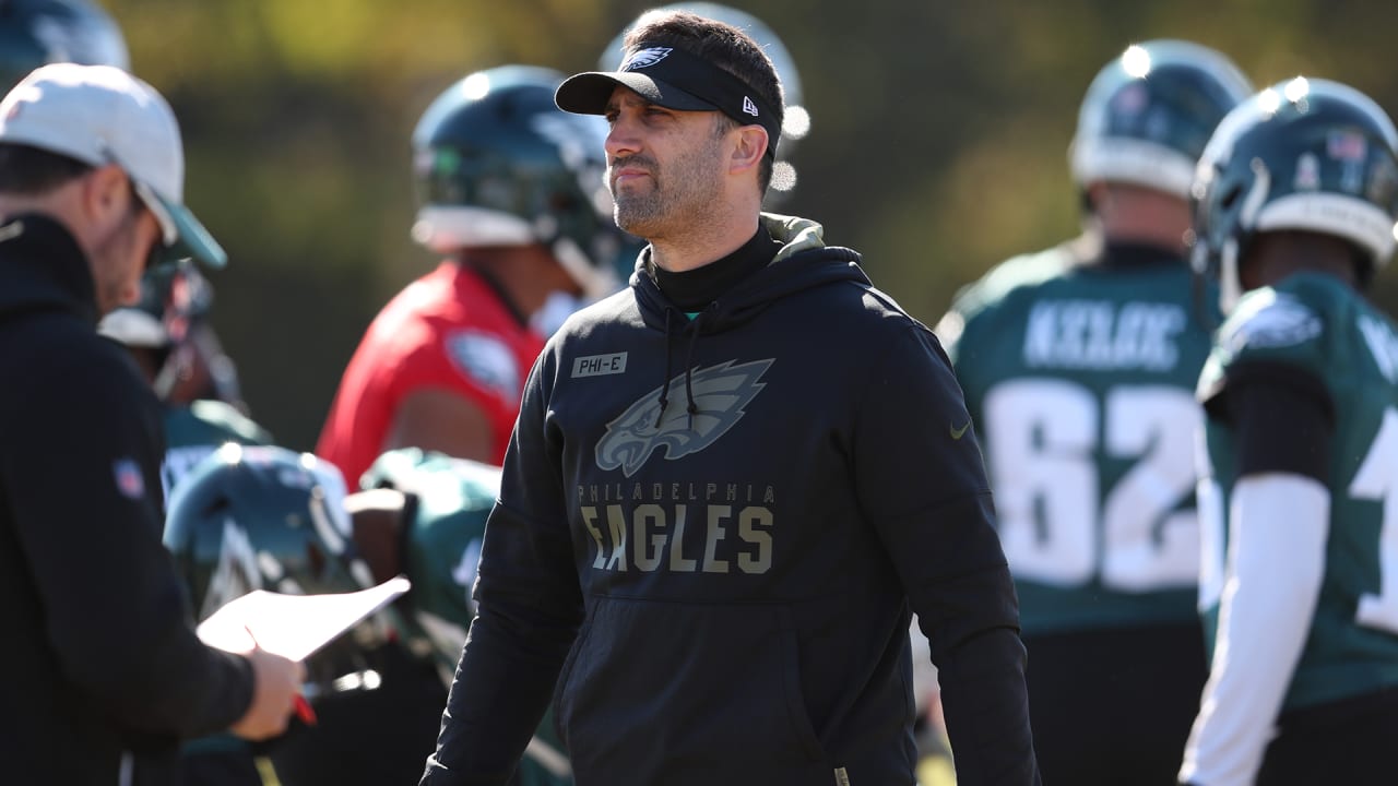 Eagles' coach Nick Sirianni in favor of changing the 'tush push' to  'brotherly shove'