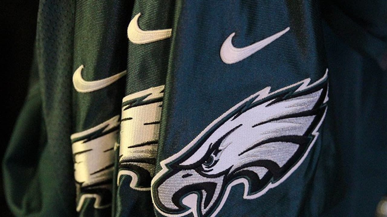 Eagles unveil throwback kelly green jerseys for 2023 season – NBC Sports  Philadelphia