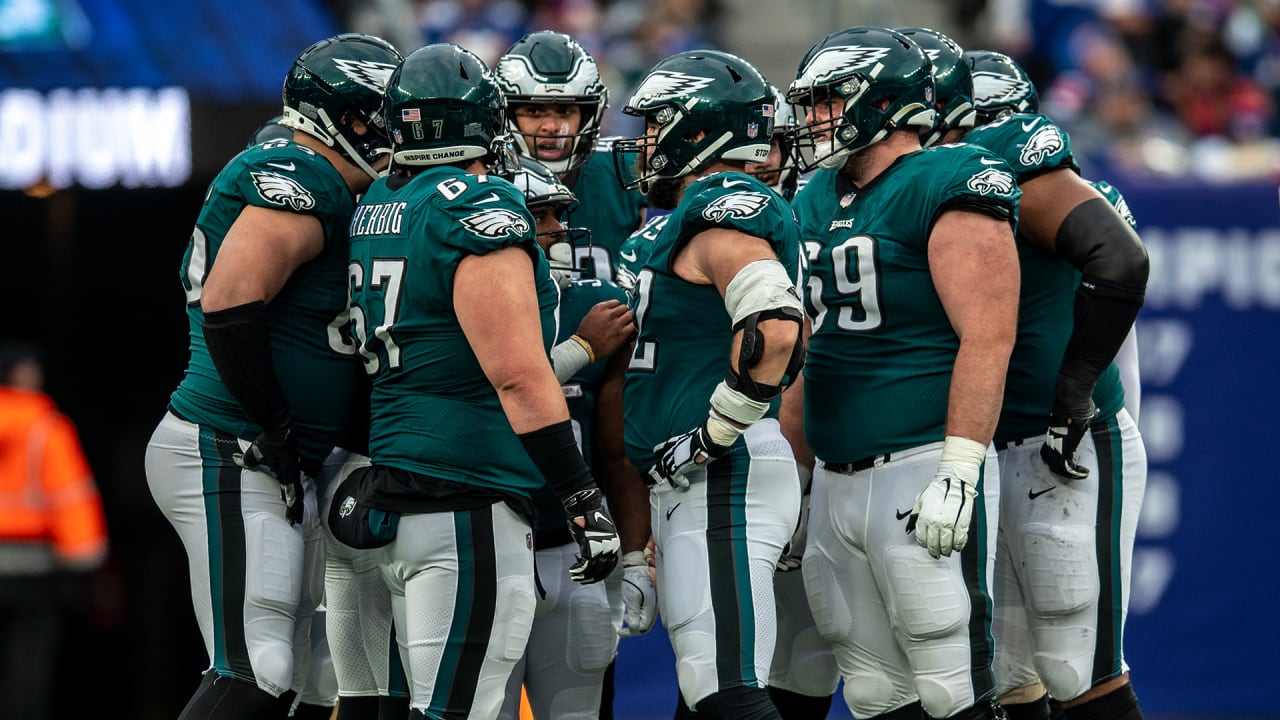 Analyzing How the Eagles Offensive Line DOMINATED the Giants 