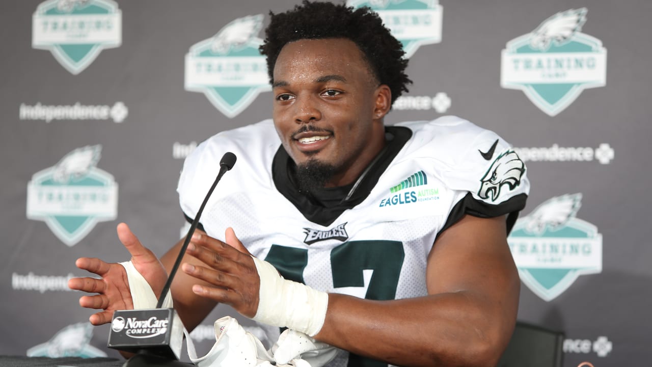 Nakobe Dean to miss several weeks, Eagles sign former first-round