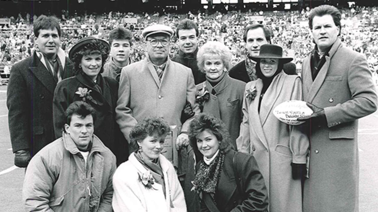 Ray Didinger: Jimmy Gal Connected Generations Of Eagles Football