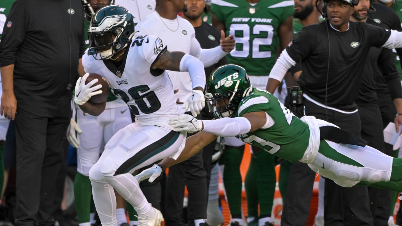 See photos of Philadelphia Eagles game against the New York Jets — NFL,  Week 13