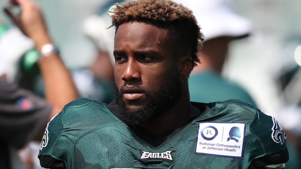 How tall is Boston Scott? Eagles RB was one of the NFL's shortest players  in 2022