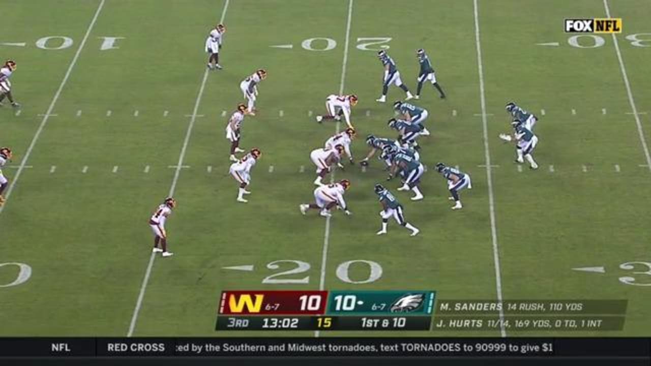 Highlight: TE Dallas Goedert refuses to go down easily on 20-yard catch and run