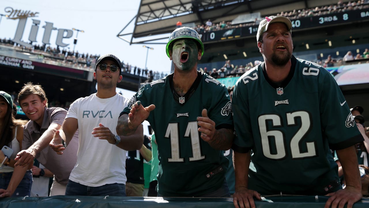 Best Fan Photos From Week 1 