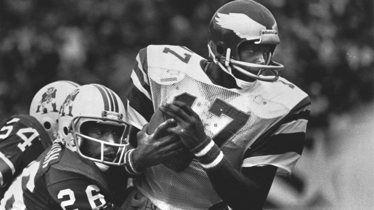 Raines graduate Harold Carmichael a finalist for football hall