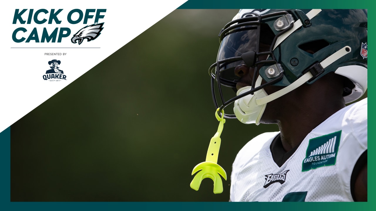 Kick Off Camp It is time for Eagles football at the Linc!