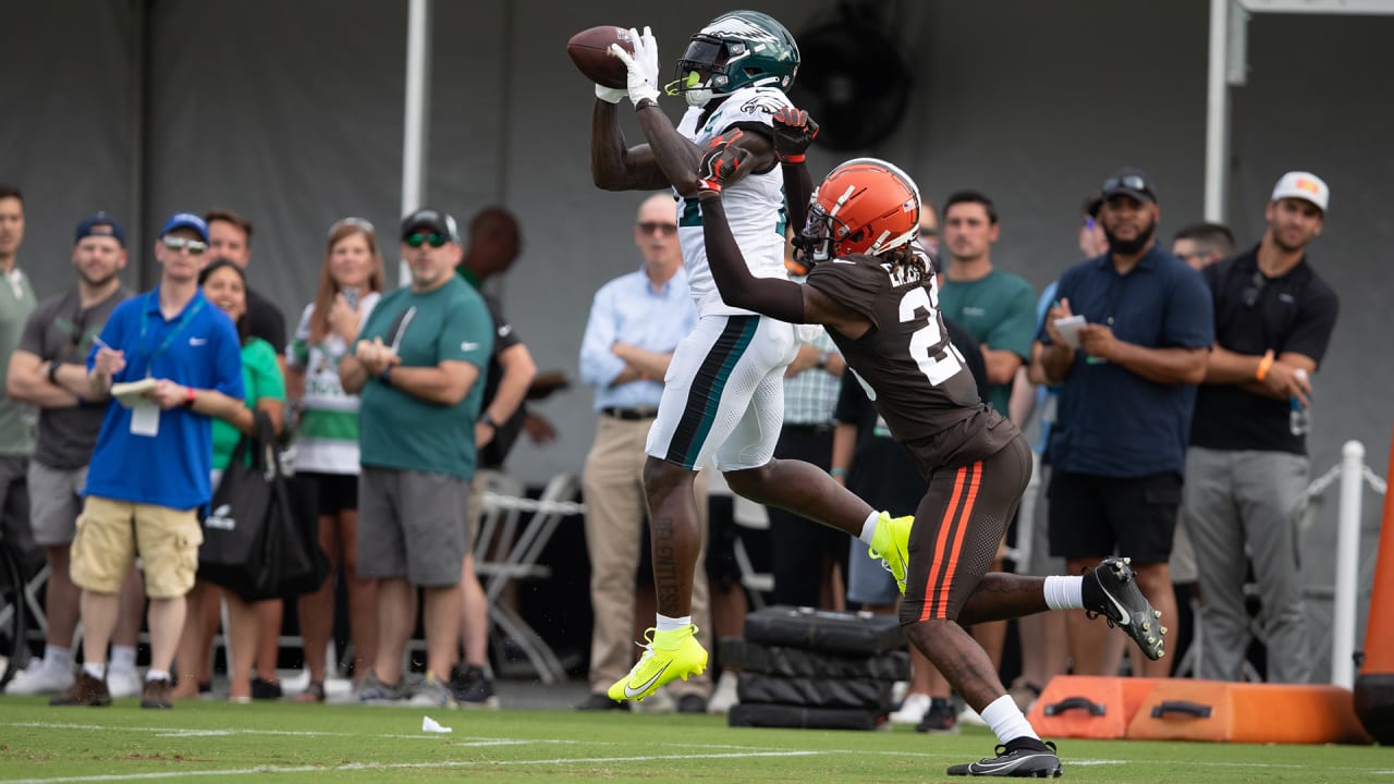 Eagles 2023 training camp practice notes, Day 2: A.J. Brown is still