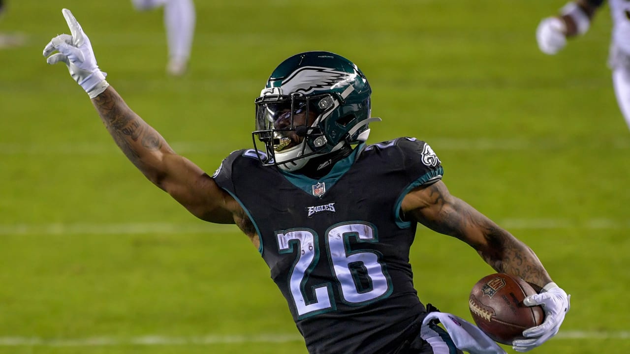 Eagles RB was 'frustrated' in 2022. Why he is using WR lessons to turn  things around 