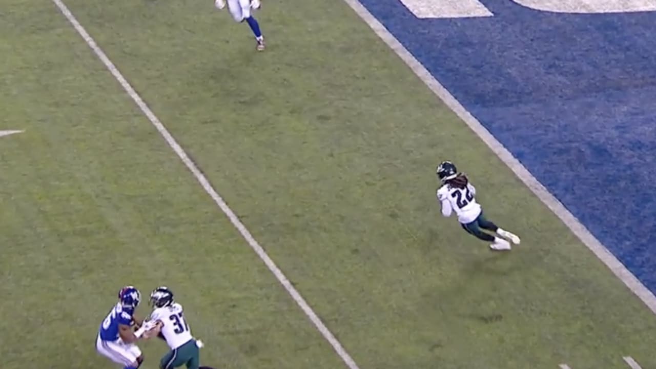 VIDEO: Eagles Answer Back vs Cowboys as Carson Wentz Drops a Dime