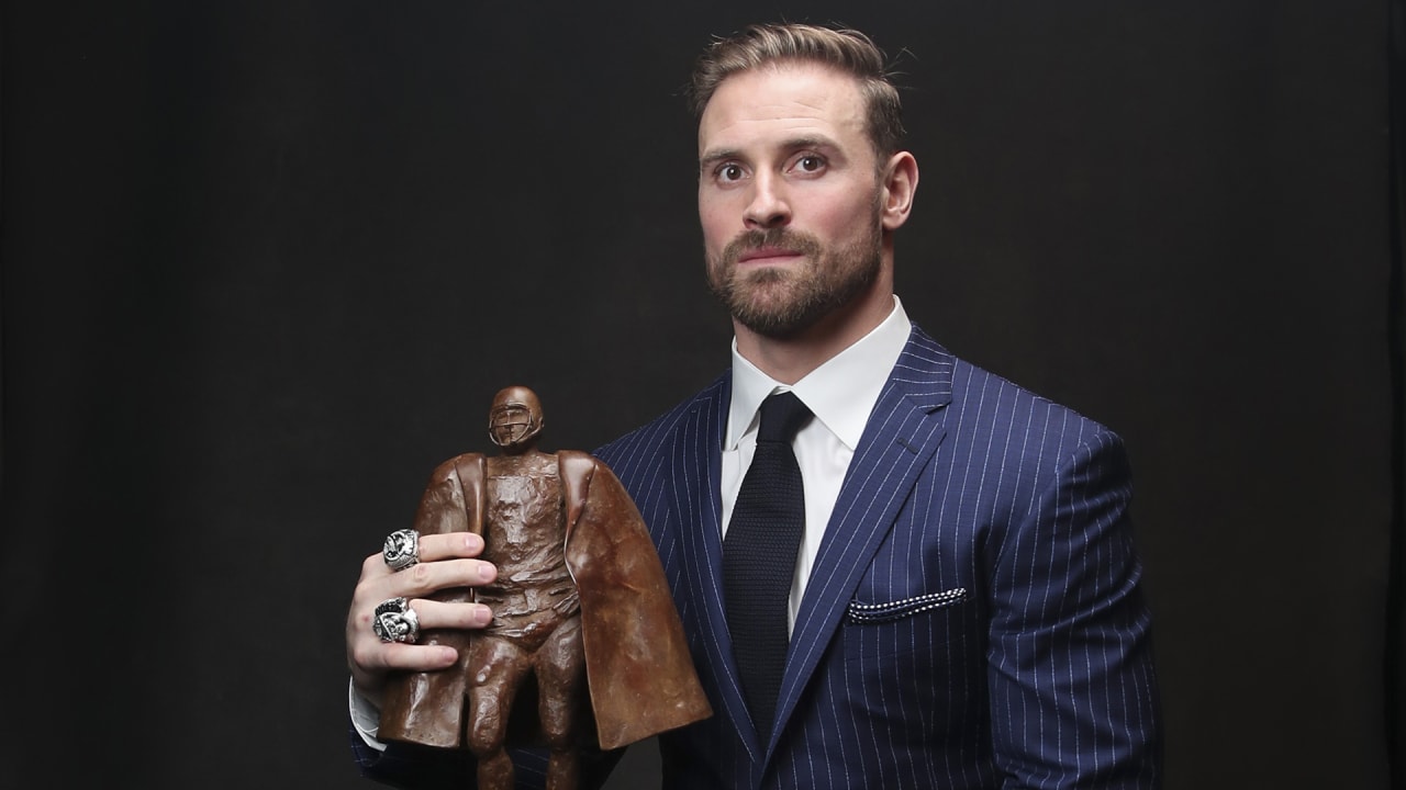 Watch Chris Longs Inspiring Walter Payton Man Of The Year