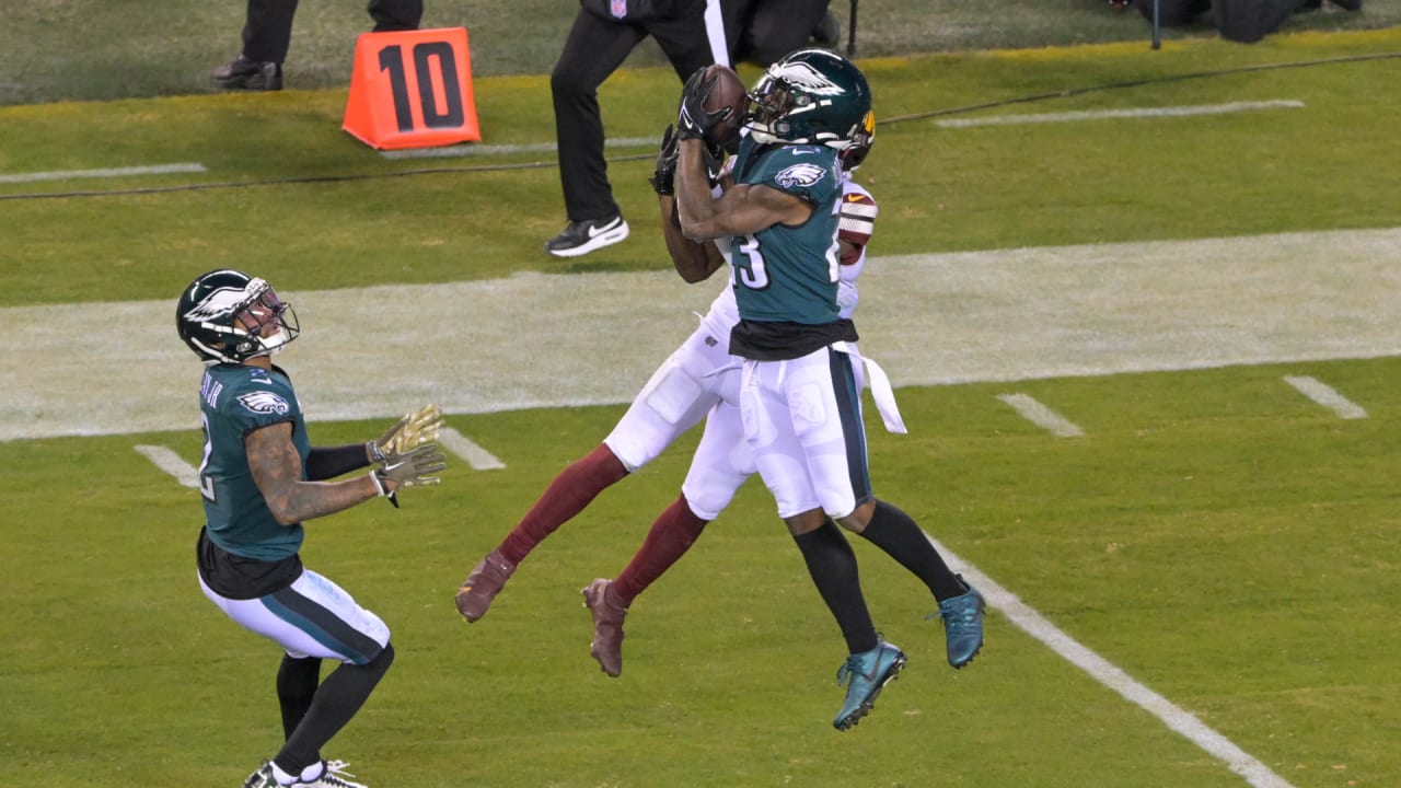 NFL Week 10 top plays: Commanders clip Eagles on MNF