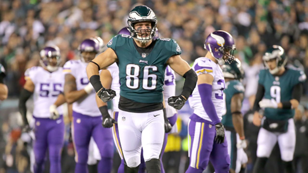 Eagles continue dominating Vikings, lead 38-7 in NFC Championship