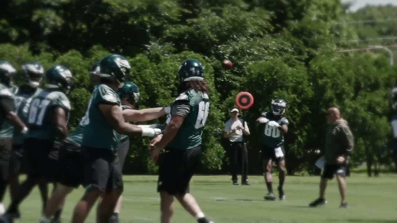 Eagles minicamp: Carson Wentz continuing to make progress - Sports  Illustrated