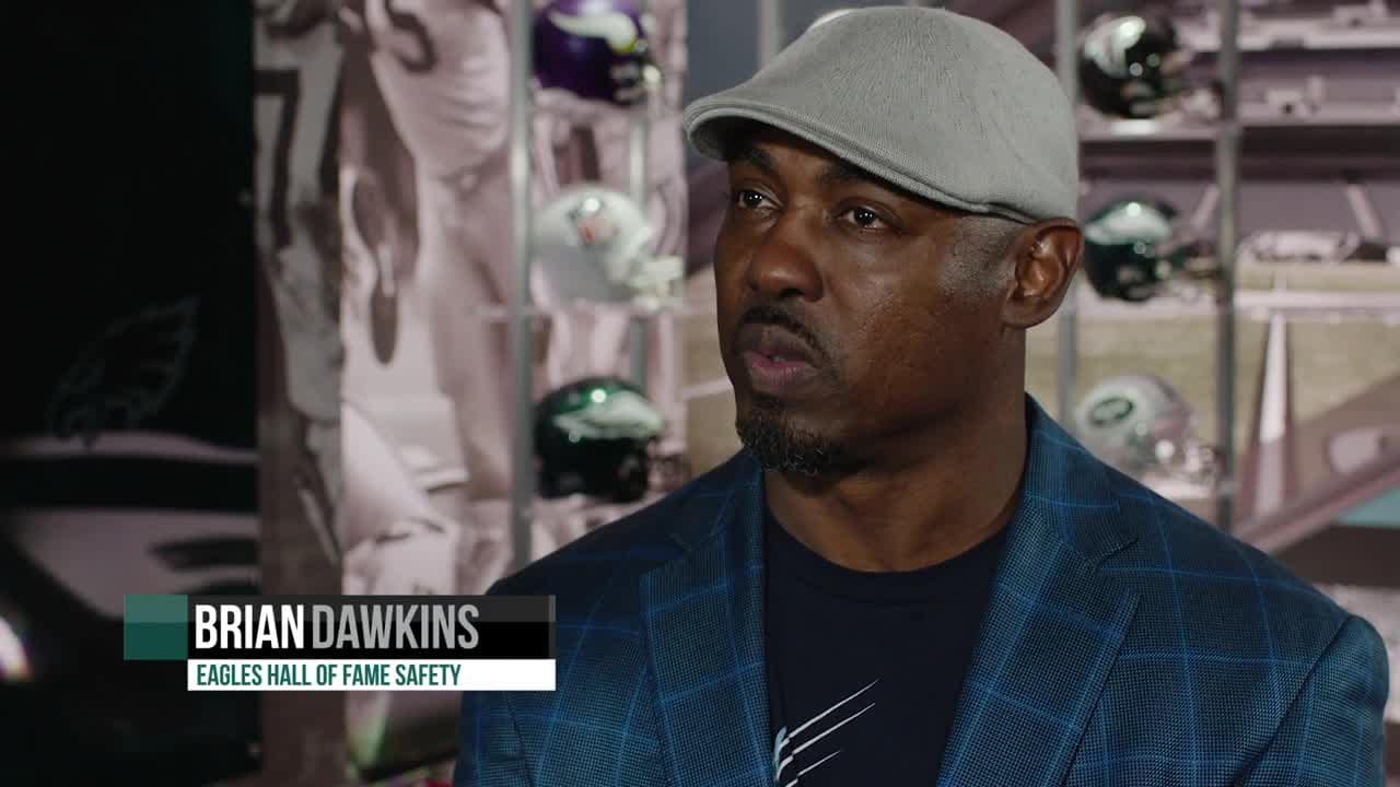 Brian Dawkins does pregame dance for Eagles before getting No. 20 jersey  retired (VIDEO)