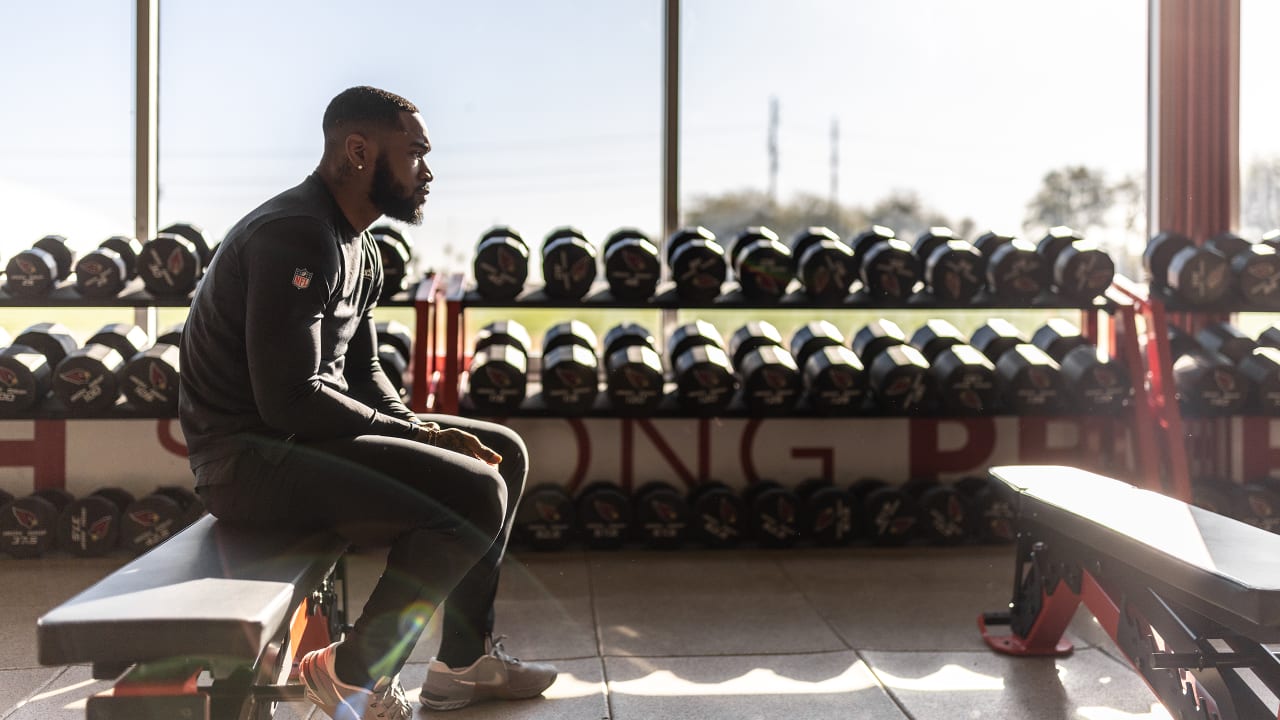 Behind the Scenes: Eagles work out at Arizona Cardinals Training Facility