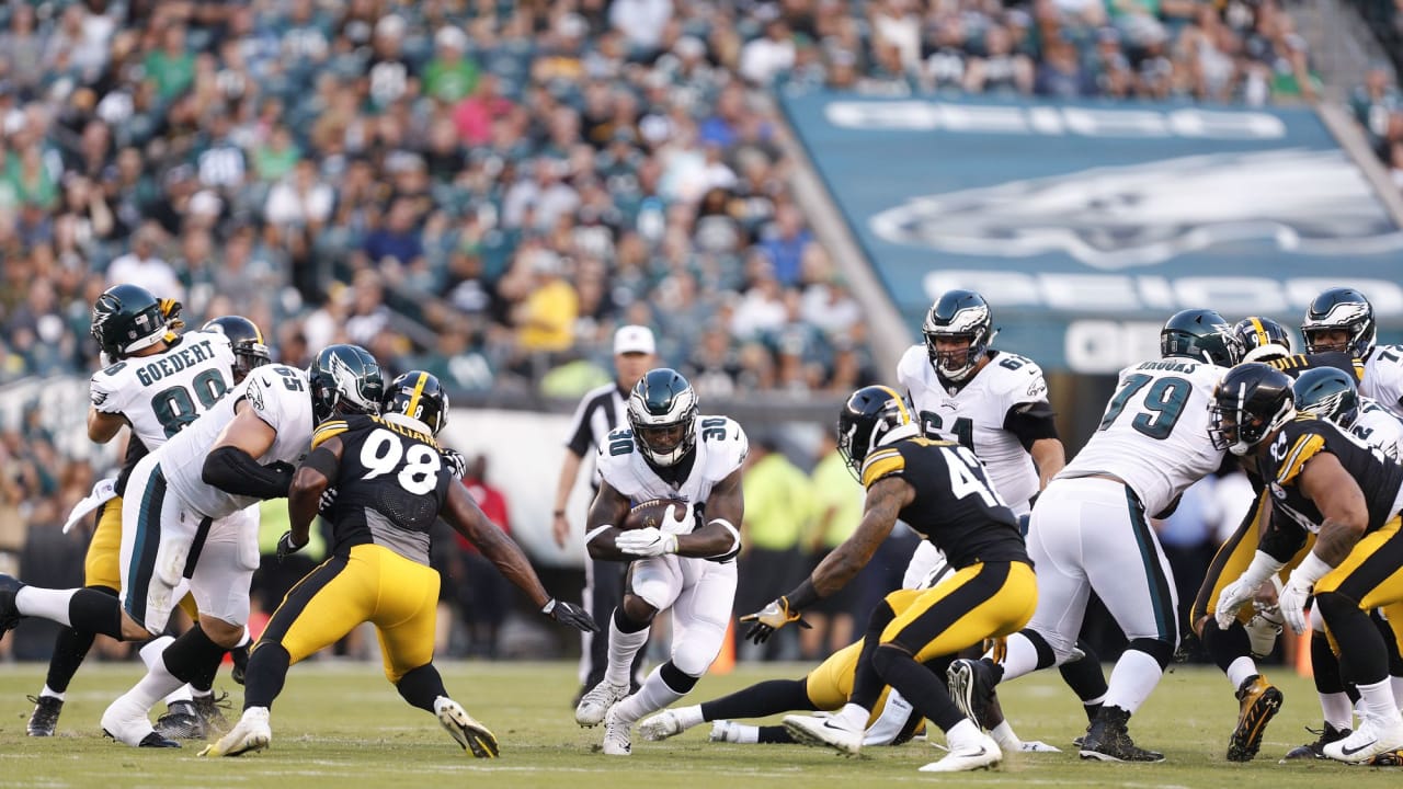 Steelers vs. Buccaneers Preseason Clash: Unveiling the TOP 5 Standout Plays  