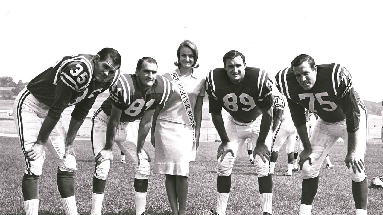 Eagles' Football (1966-75): Team Photo - 1969