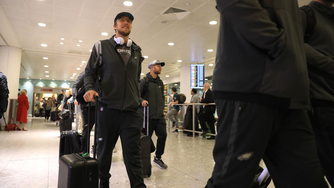 Jet-lagged Philadelphia Eagles arrive in London, practice right away