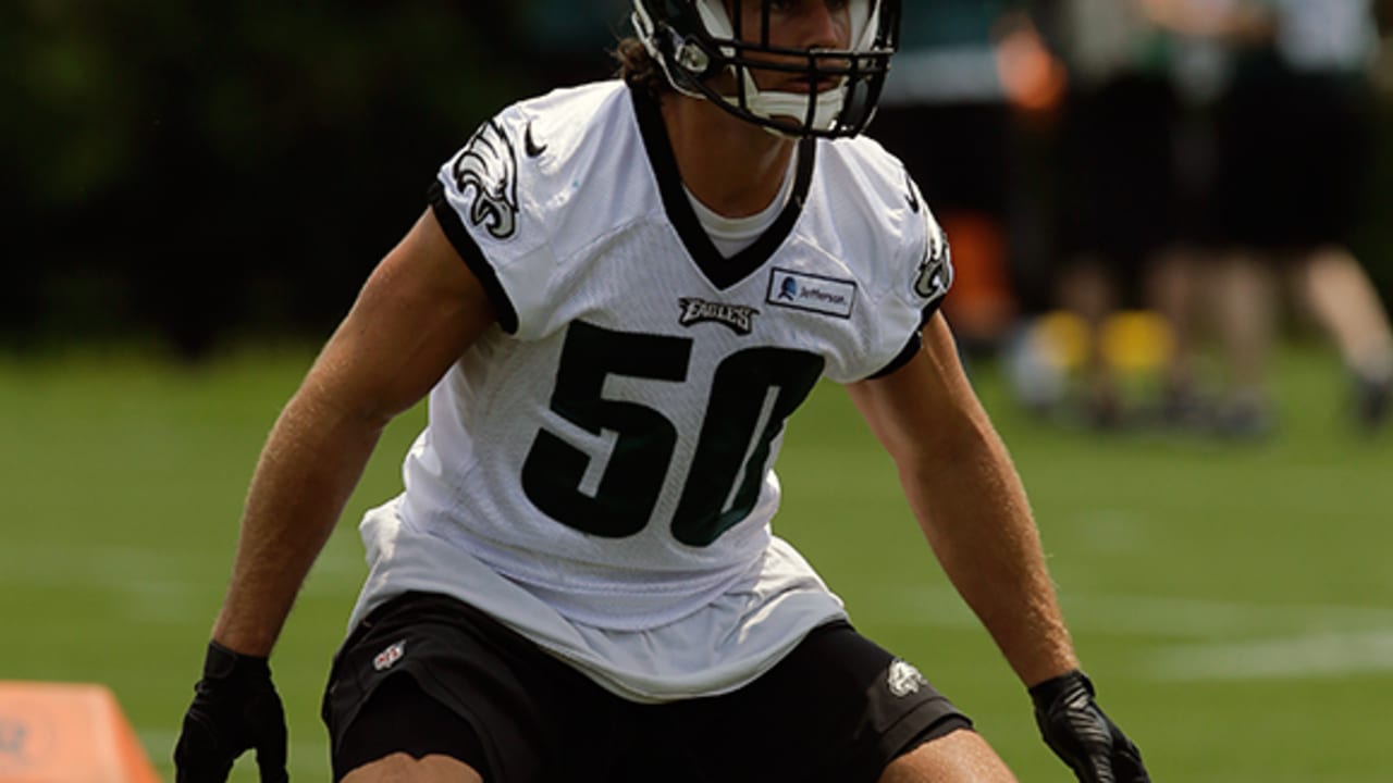 Eagles LB Alonso expects to play Saturday . . . finally