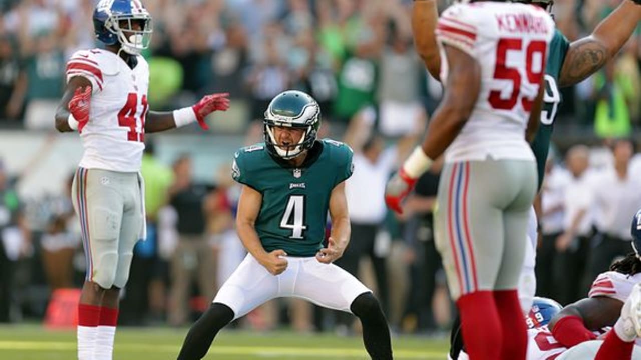 Watch Eagles kicker Jake Eliott's parents celebrate his 61-yard