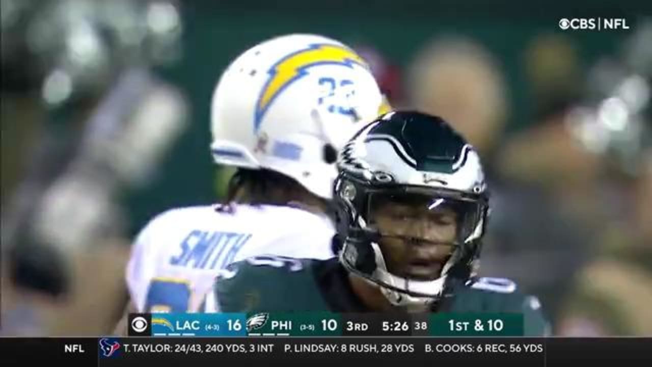 Eagles running back Jordan Howard celebrates scoring a 13yard touchdown