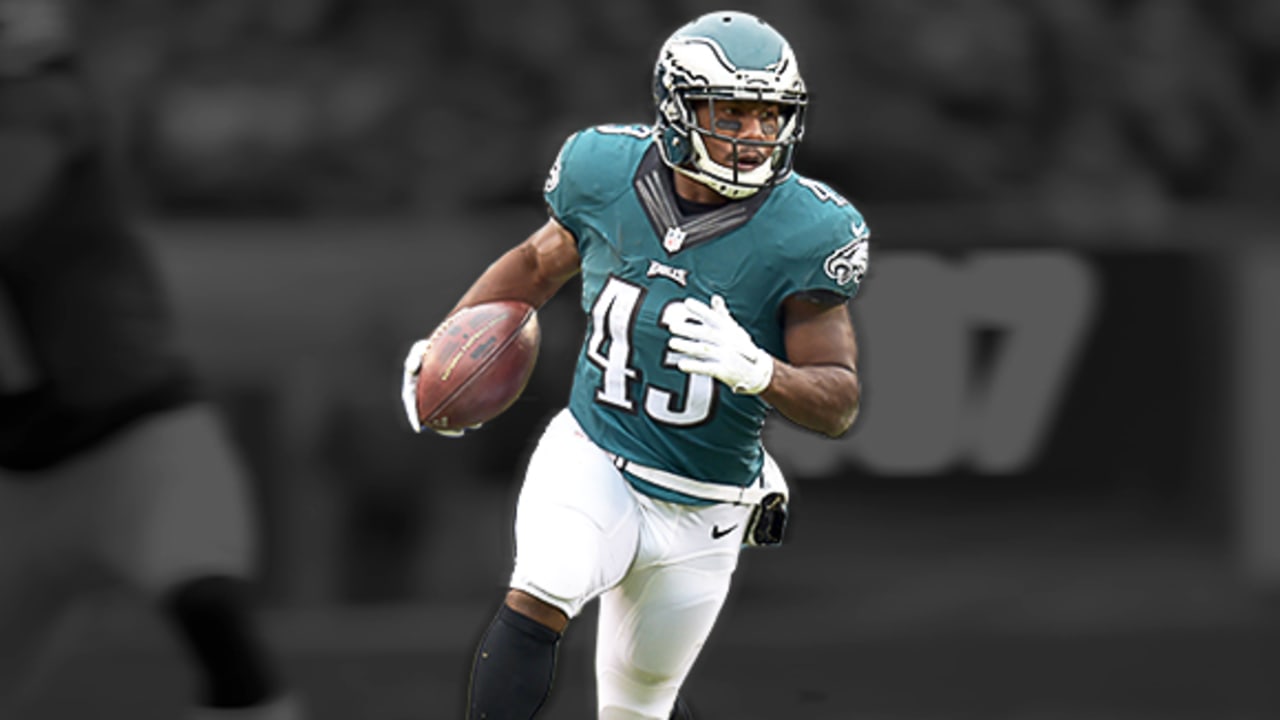 Eagles bring back K-State legend Darren Sproles on one-year deal