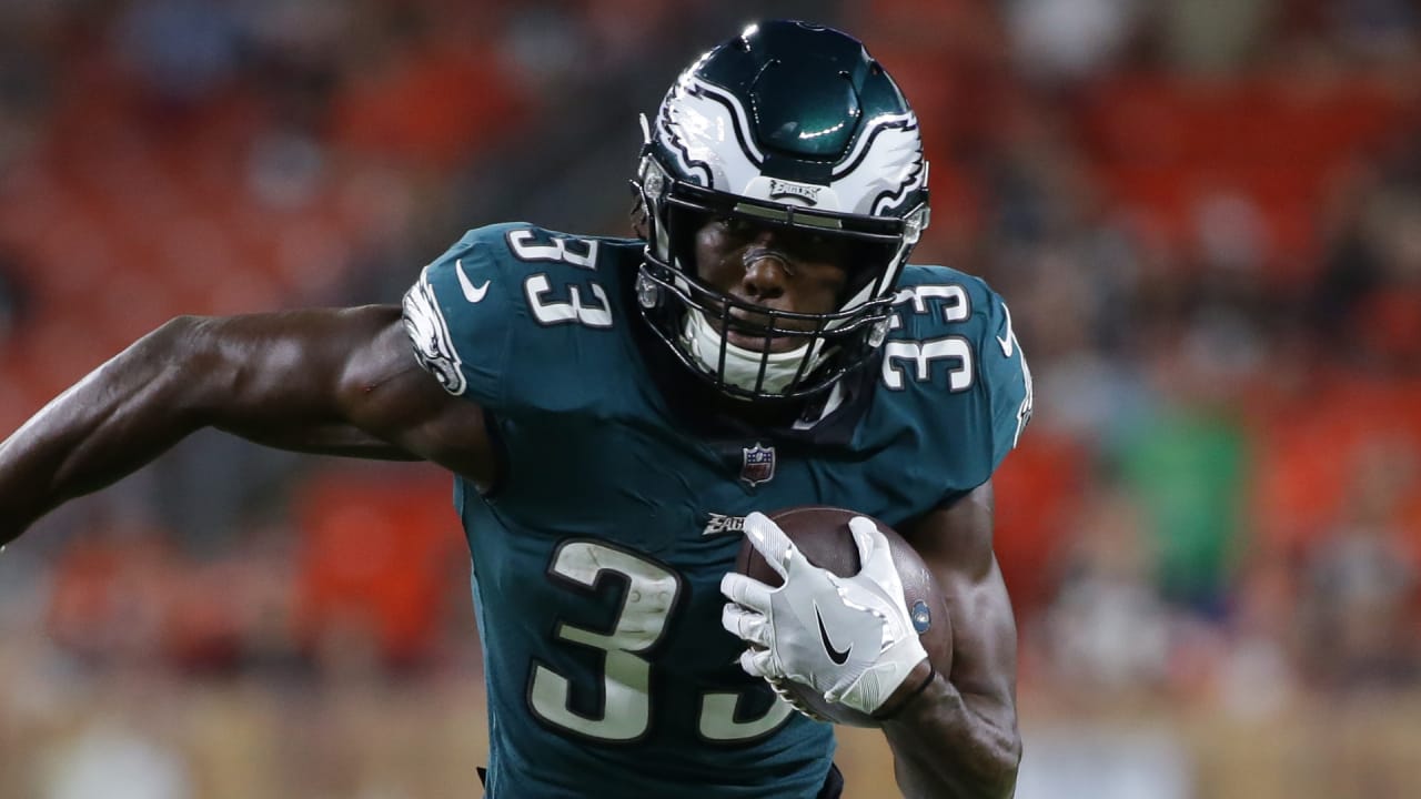 Philadelphia Eagles edge Washington Commanders in overtime to remain  undefeated - CBS Philadelphia