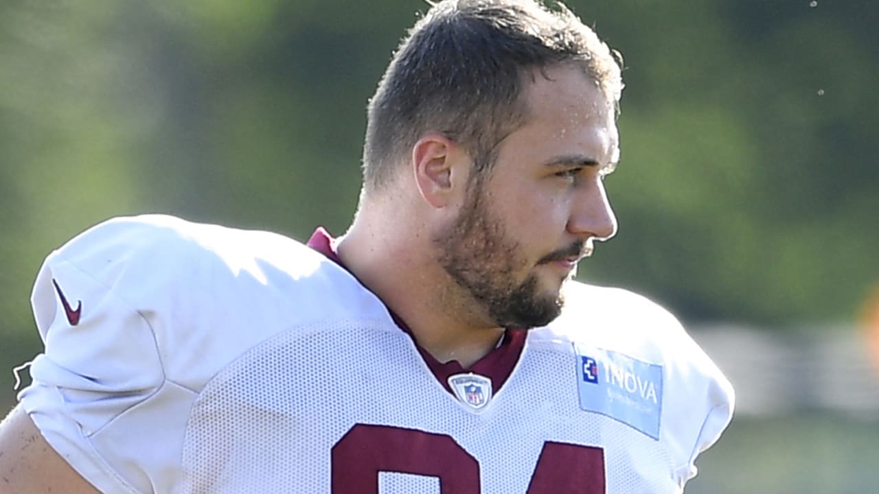 Eagles agree to sign OL Ross Pierschbacher from Washington's practice squad
