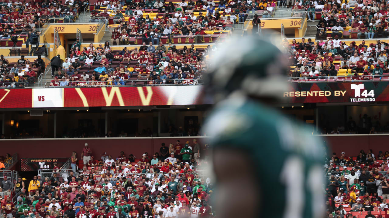 Washington Football Team practices in front of fans at FedEx Field