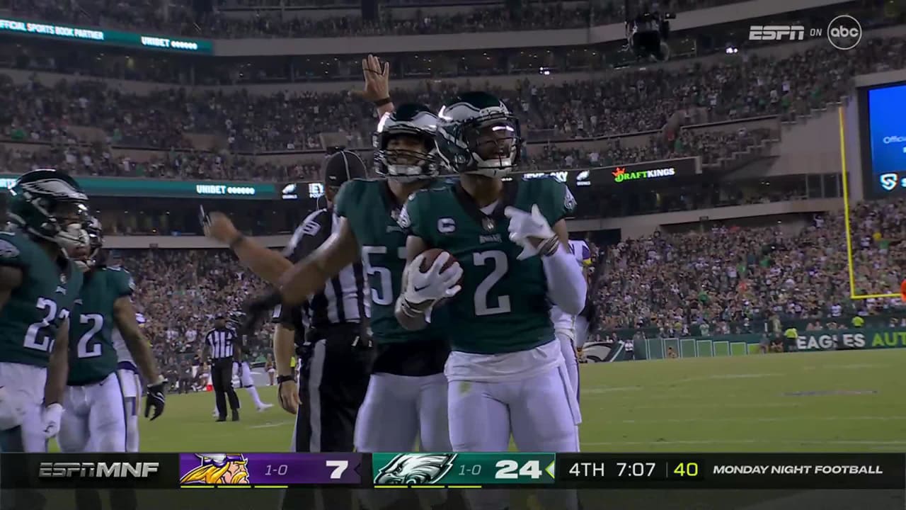 ANOTHER BIG PLAY BY SLAY: PICK-SIX MAKES IT EAGLES 27-7!