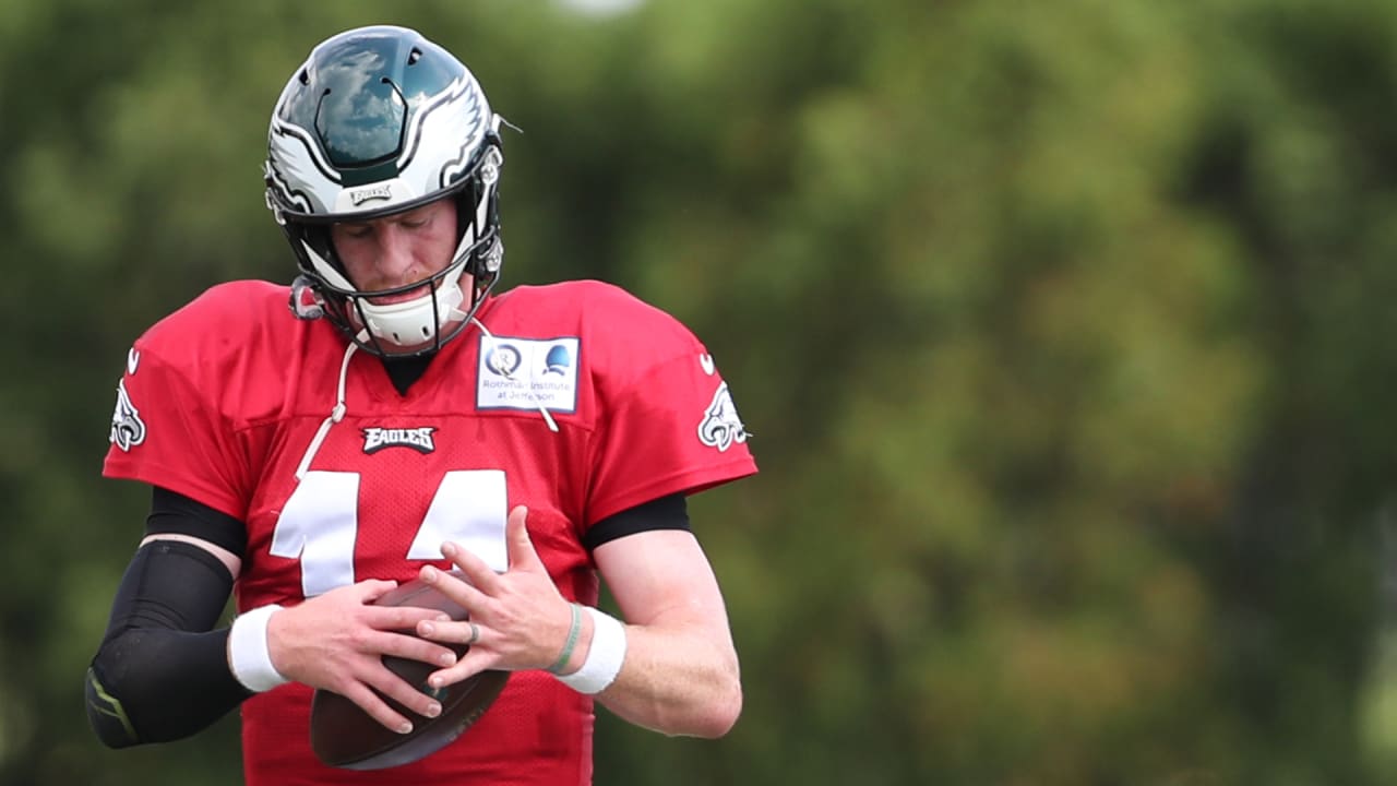 Eagles News: Carson Wentz had the top-selling NFL jersey of 2017