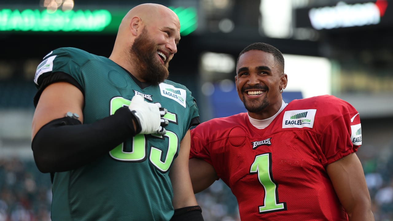 Philadelphia Eagles OT Lane Johnson Reveals 'Challenge' of Patriots Defense  - Sports Illustrated Philadelphia Eagles News, Analysis and More