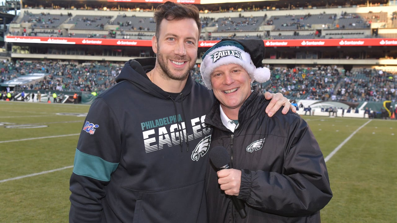 Philadelphia Eagles - Connor Barwin will serve as our Santander