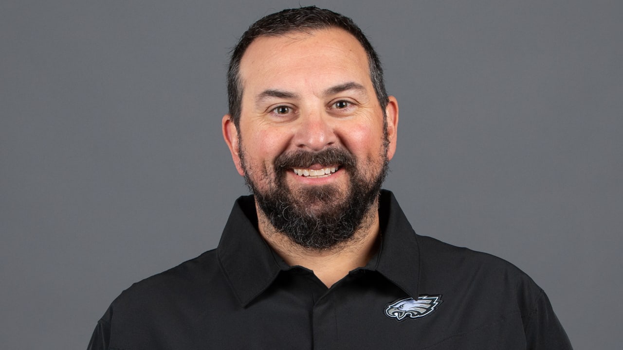 Broncos interview Matt Patricia for defensive coordinator position