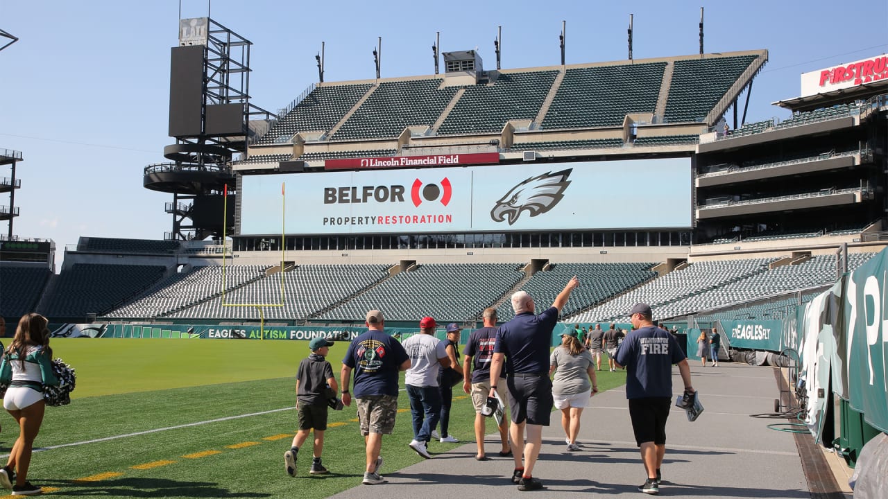 Eagles and BELFOR Property Restoration honor first responders