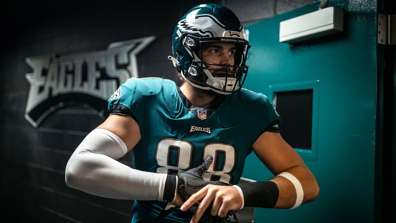 Eagles' Dallas Goedert earns high praise from coach Nick Sirianni as one of  the best tight ends in the NFL