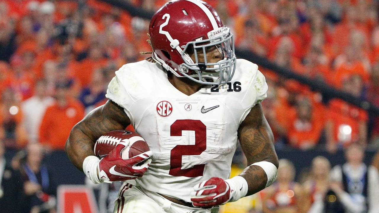 Derrick Henry could reportedly be traded to the Eagles soon and the rich  could get richer in the NFL