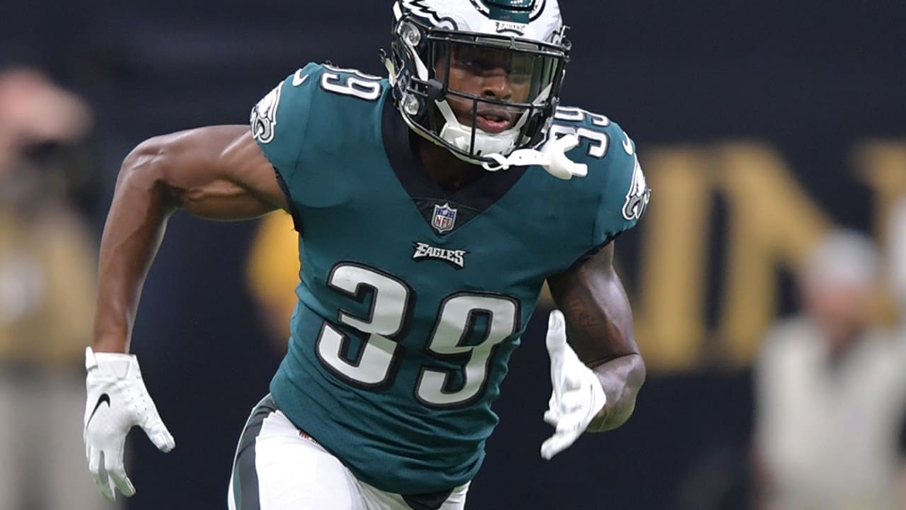 Eagles waive three players, including cornerback Chandon Sullivan