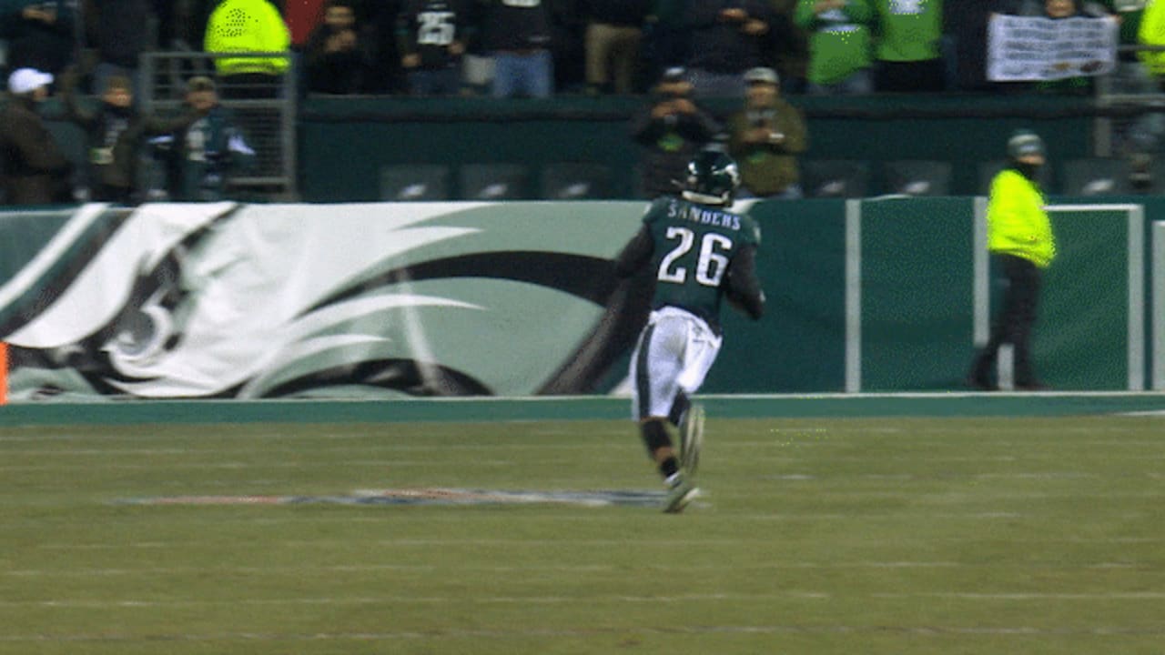 Philadelphia, Pennsylvania, USA. 21st Dec, 2021. Philadelphia Eagles  running back Miles Sanders (26) runs with the ball during the NFL game  between the Washington Football Team and the Philadelphia Eagles at Lincoln