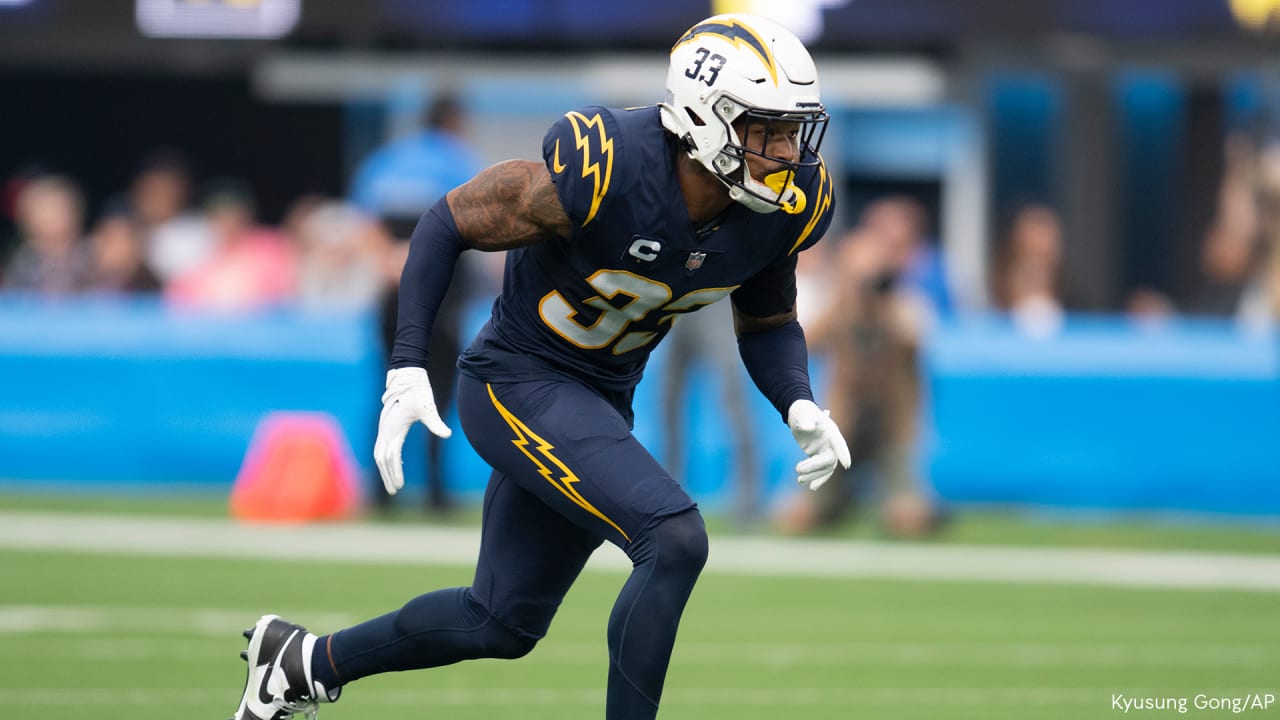 chargers jersey derwin james