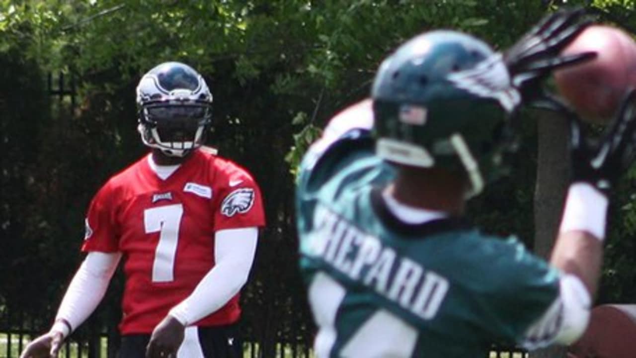 First Look At Eagles Practice