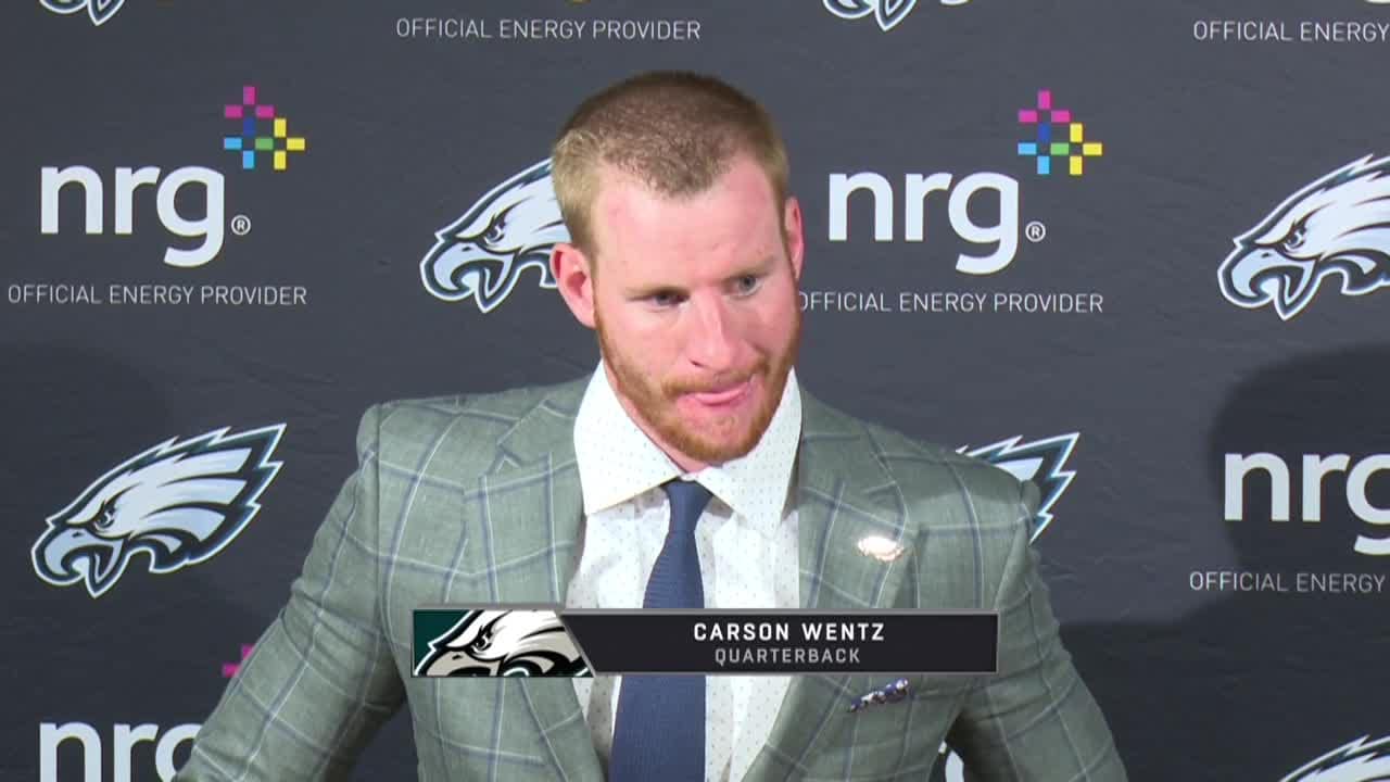 carson wentz commanders outfit