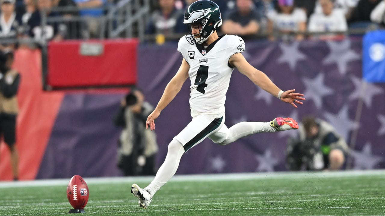 Jake Elliott keeps the #Eagles #undefeated 😮‍💨🦅 (📺 FOX) #commander, jake  elliott