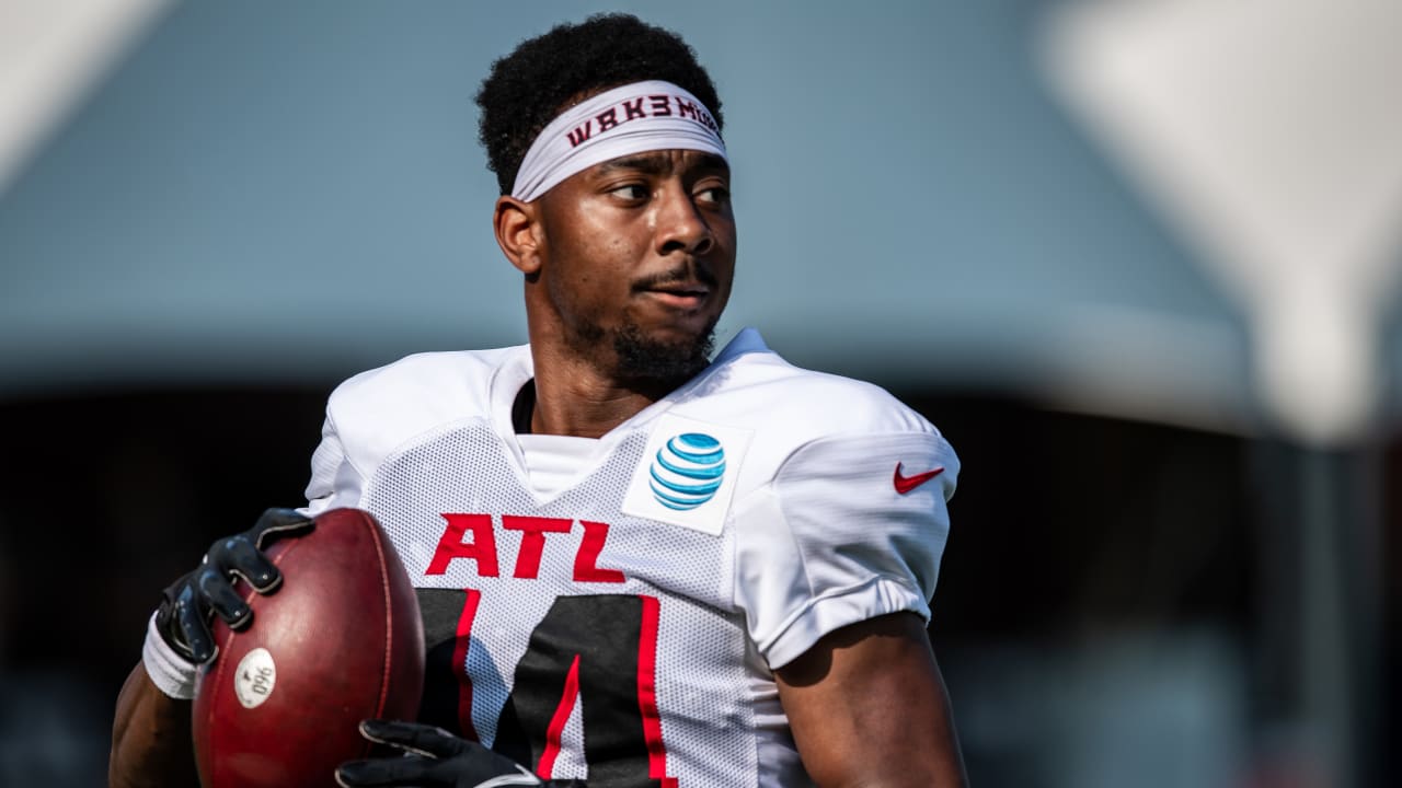 Atlanta Falcons wide receiver Calvin Ridley steps away from football for  his mental health - ABC News